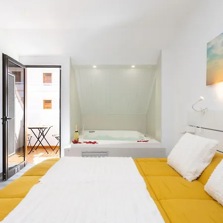 Апартаменти Deluxe Altemar By Interhome